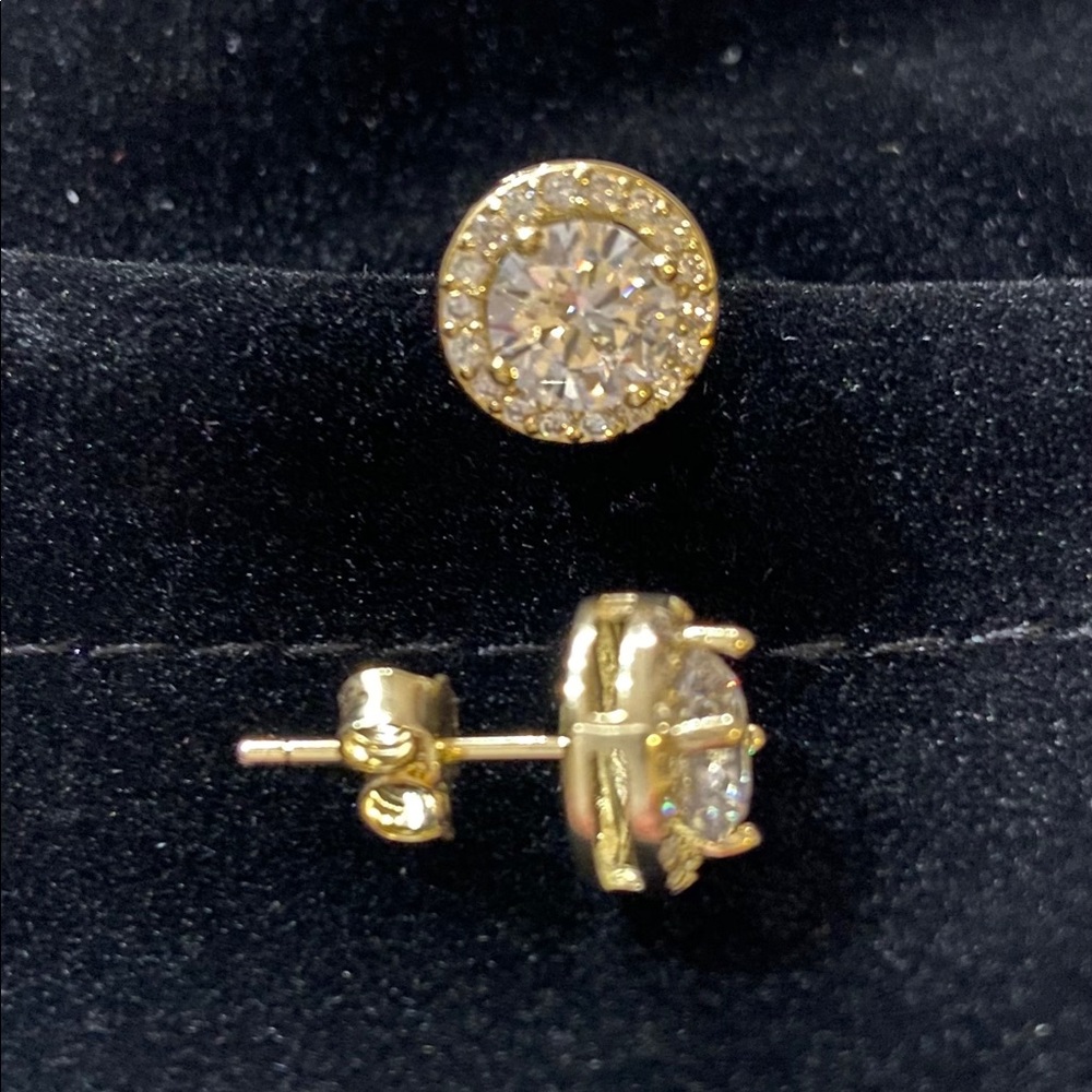 New Halo Studs (Swarovski) - Silver Color